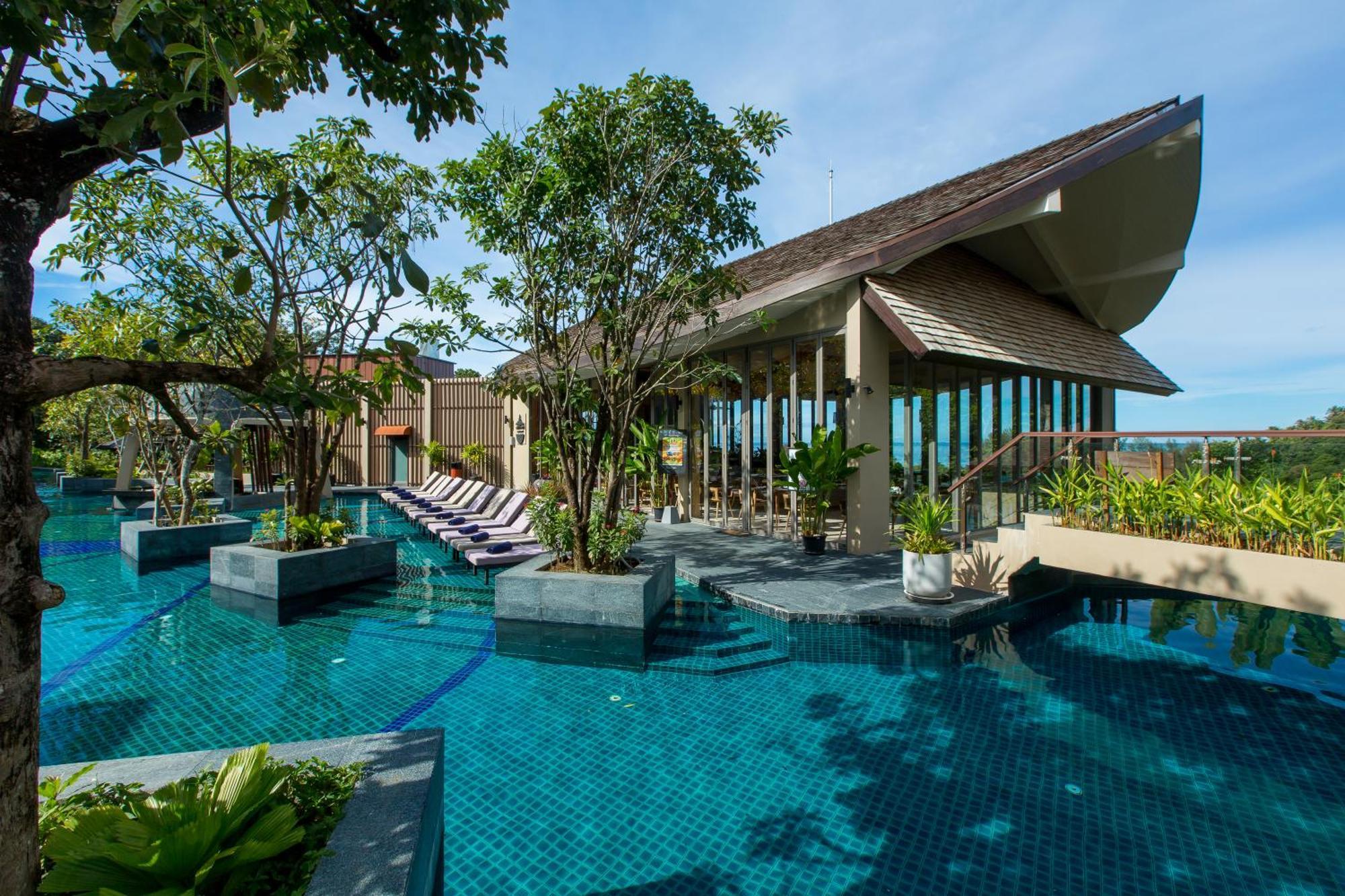 Mandarava Resort And Spa, Karon Beach Exterior photo The swimming pool at the hotel